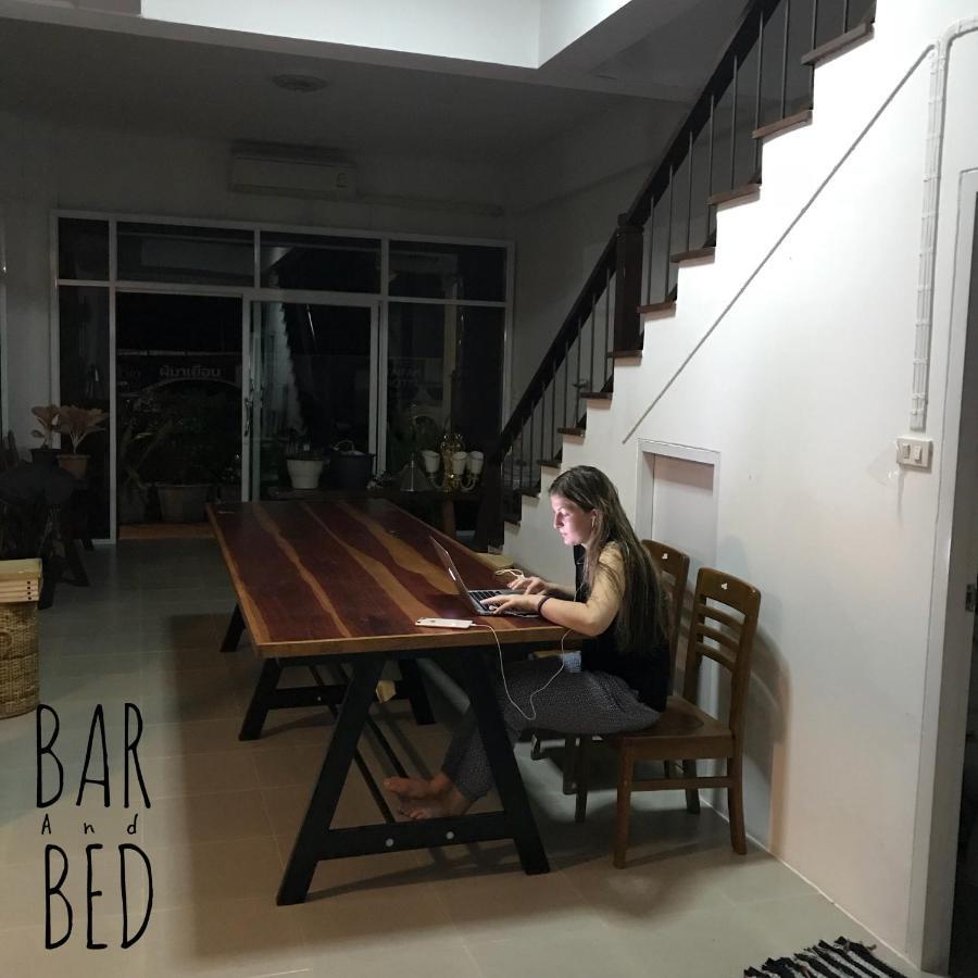A Pousada Barandbed Urt Surat Thani Quarto foto